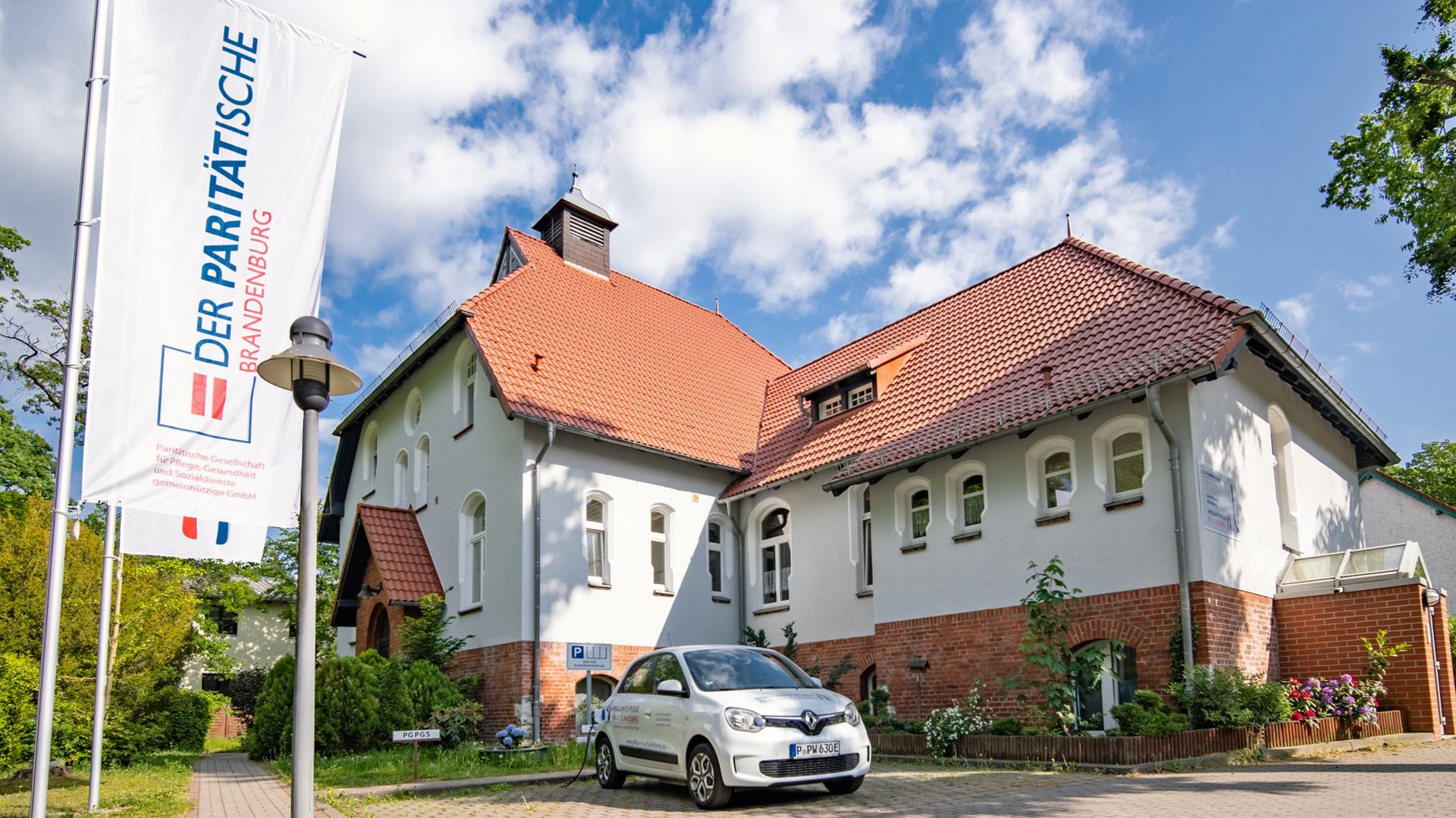Ambulante Pflege Das Bild zeigt das Haus der Paritätischen Gesellschaft für Pflege, Gesundheit und Sozialdienste (PGPGS) gemeinnützige GmbH